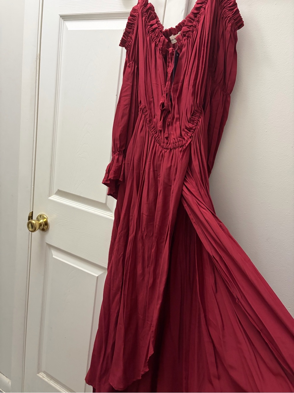 Women’s Maxi Dress - Berry Red Elegant Off the Shoulder Maxi